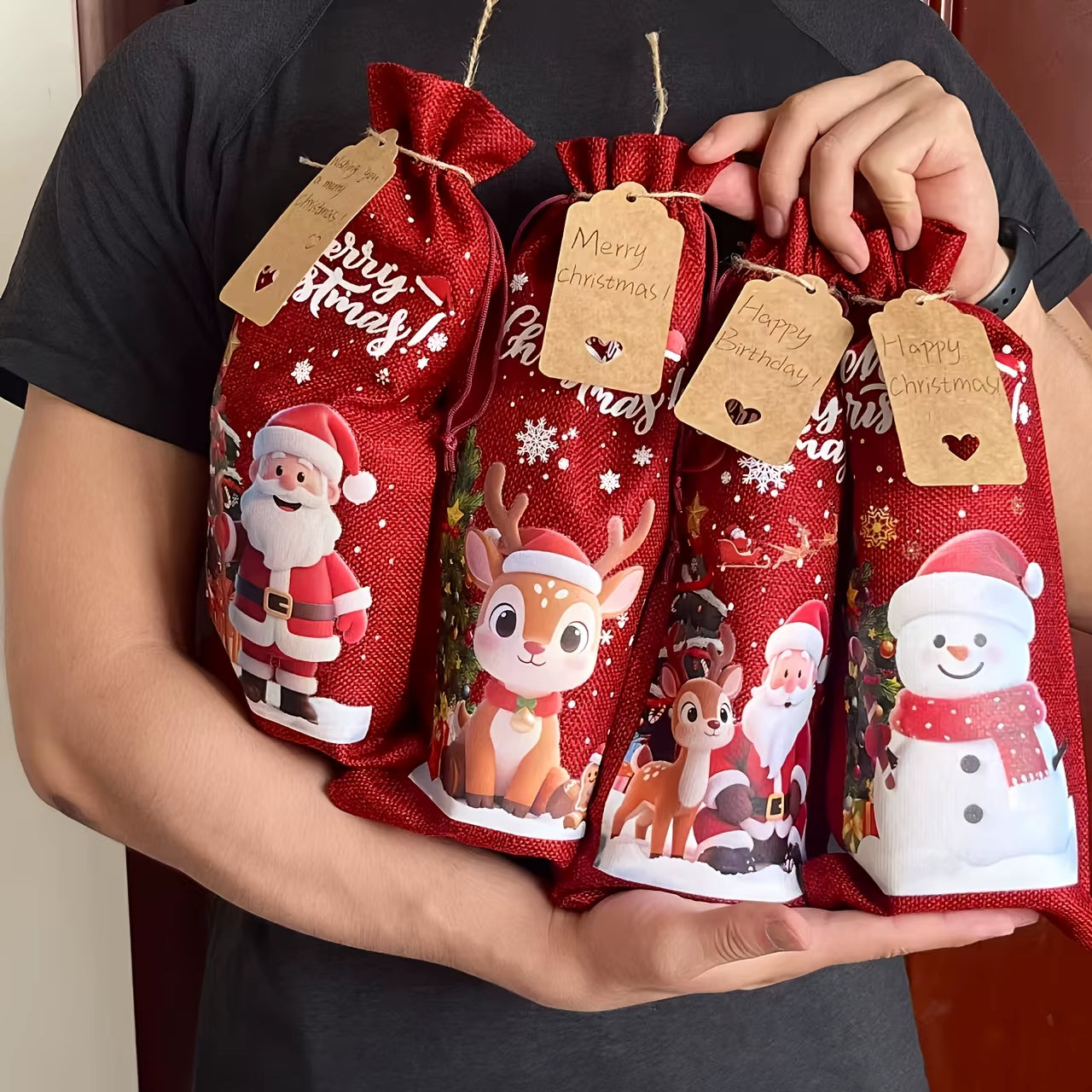 4/8Pcs Christmas Wine Bottle Bags with Drawstring Burlap Reusable Fabric Gift Bags with Blank Labels and Rope Suitable Christmas